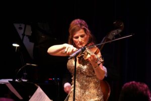 Ana Gasteyer, “Elegant Songs from a Handsome Women”… Marlene Boll Theatre, May 8, 2015